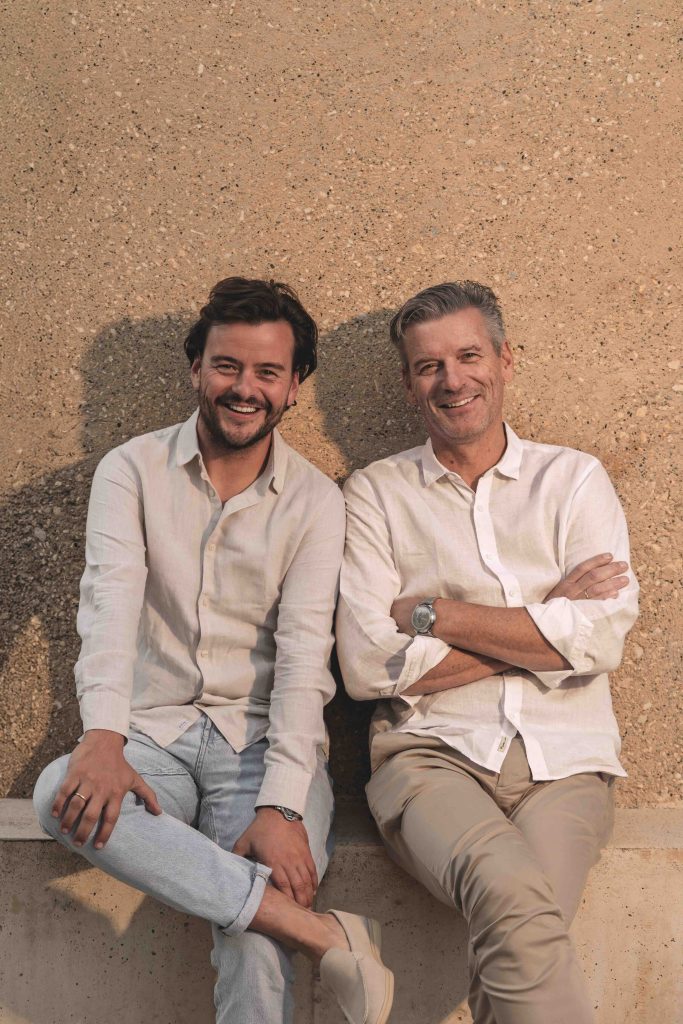 Kris Van Puyveldeet son fils Pieter.