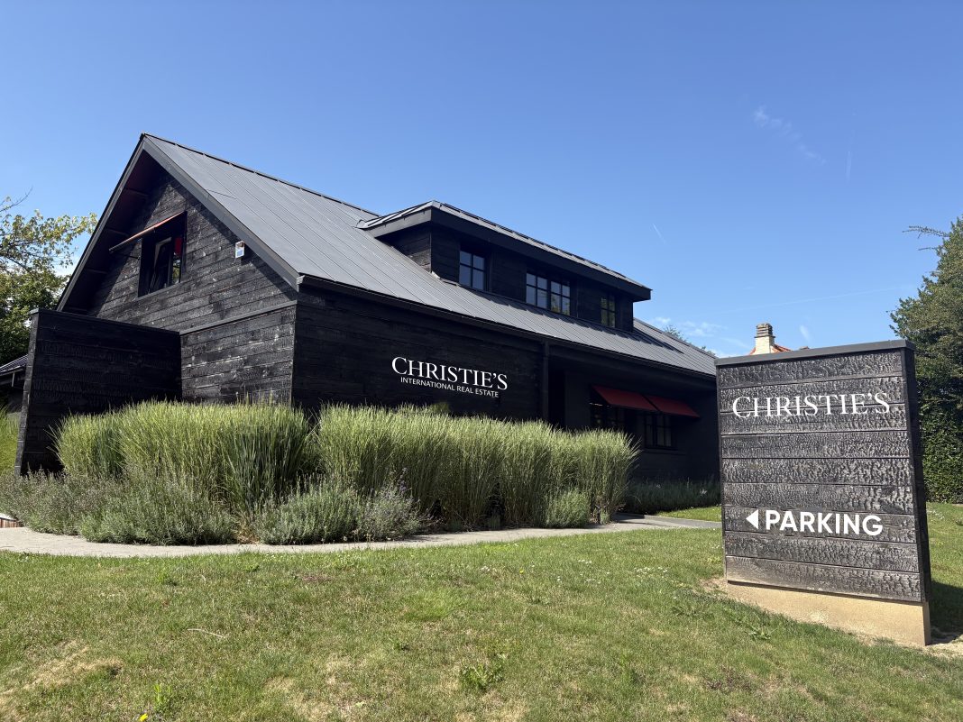 Sim-Waterloo-Christies-HR