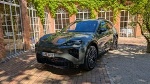 Elektrische Porsche Cayenne in Zuid-Frankrijk