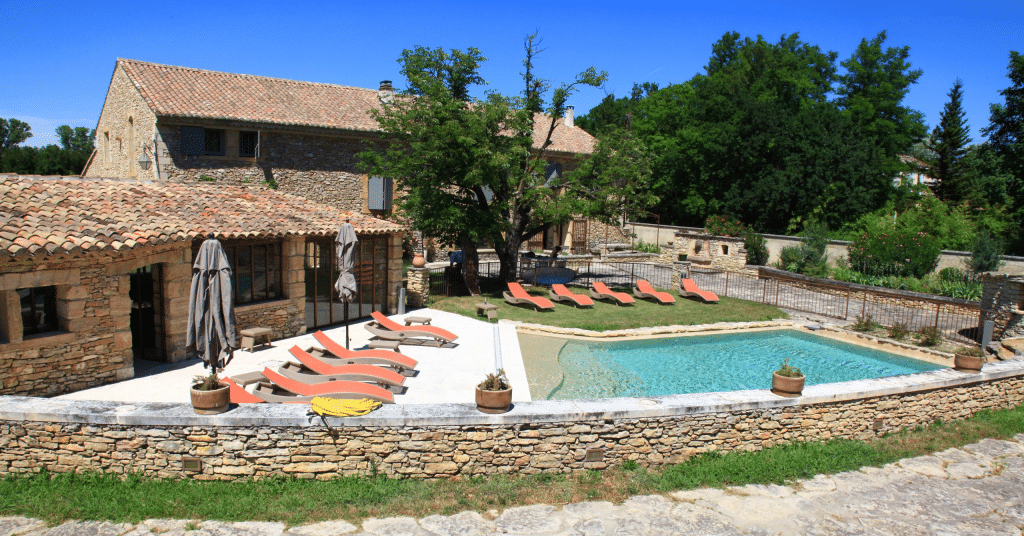 De Belg en zijn steen in de maag in de Provence gewaardeerd