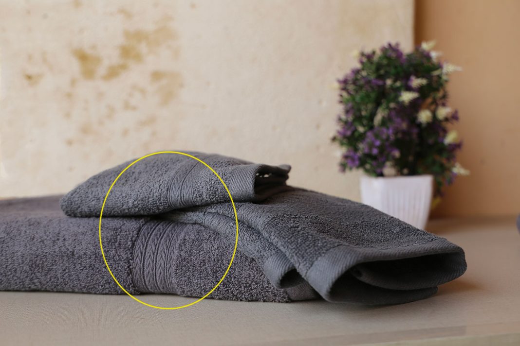 Waarom hebben handdoeken lijnen? Het mysterie ontrafeld