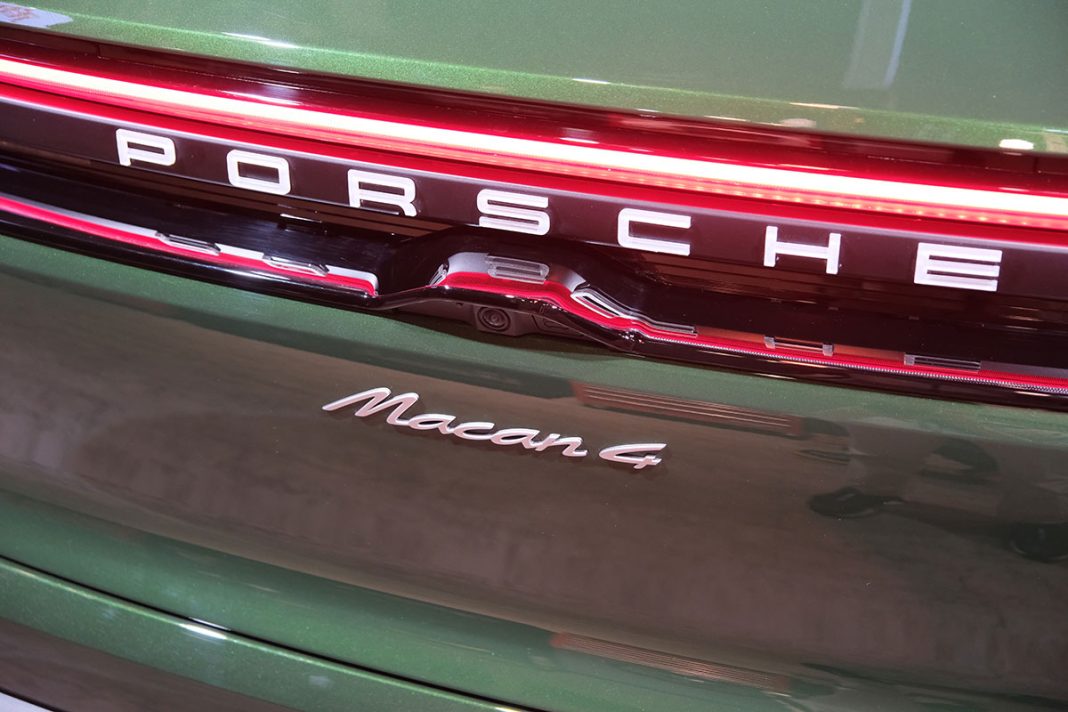 Welke elektrische auto laadt het snelst op