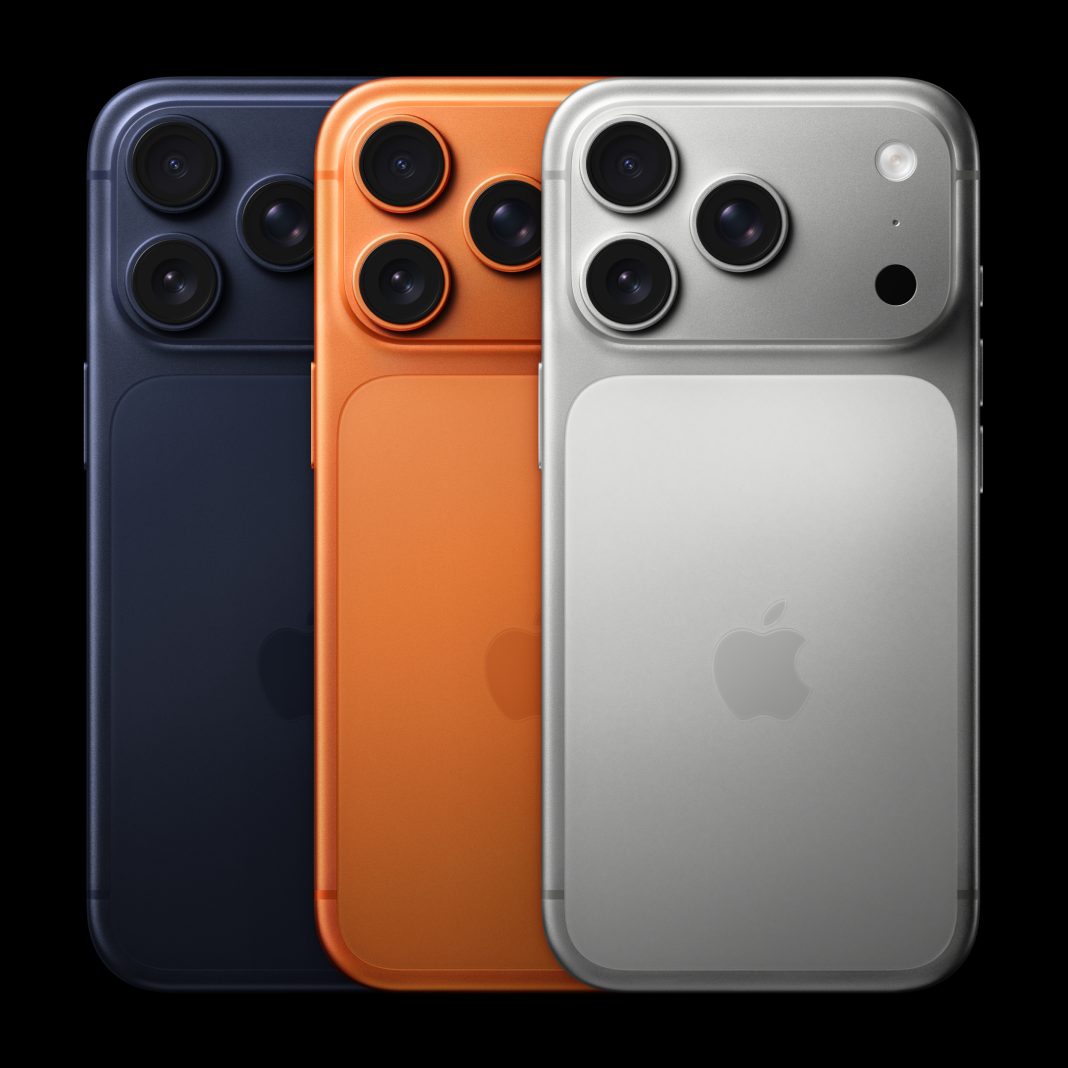 12961-apple-iphone-17-pro-color-lineup-250909