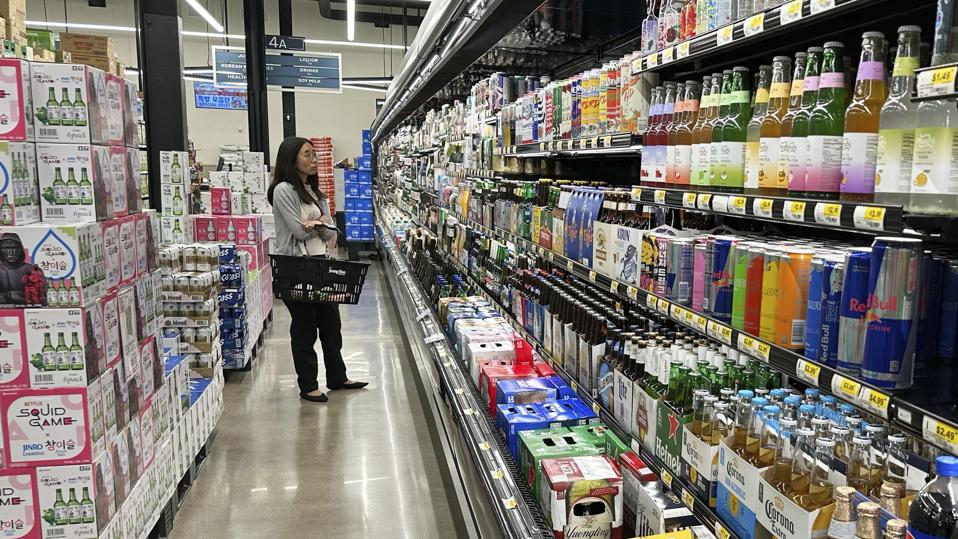 inflation-trump-tariffs-grocery-shopping